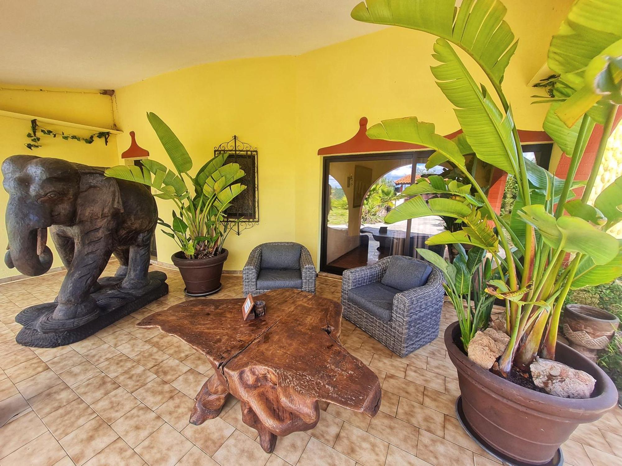 Villa Paraiso - Naturism Optional Adults Only Porches (Algarve) Quarto foto
